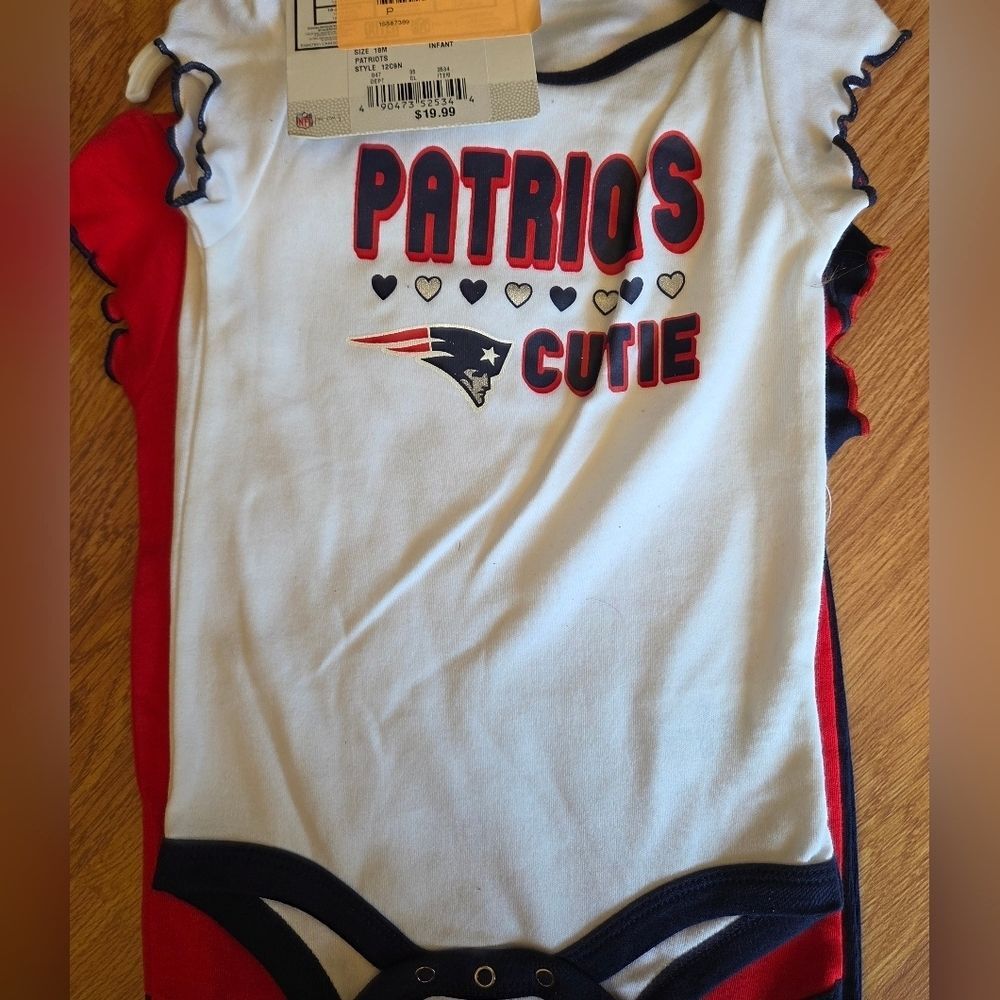 New England Patriots Baby Girl 3/6M and 18M Bodysuit 3pc 100% Cotton Football